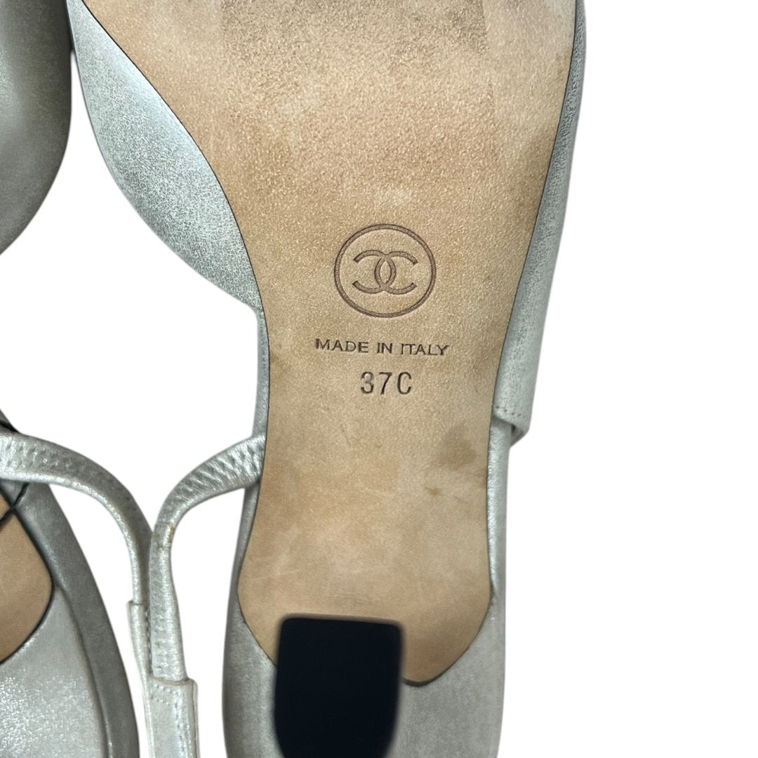 CHANEL Leather Pearl-heeled Slingbacks Silver and Black Gold-tone Hardware NJ157