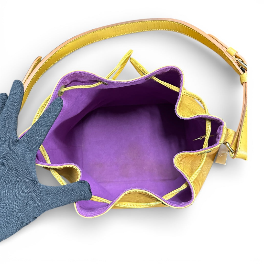 LOUIS VUITTON ÉPÎTÉ PETITE NOËL LO2072