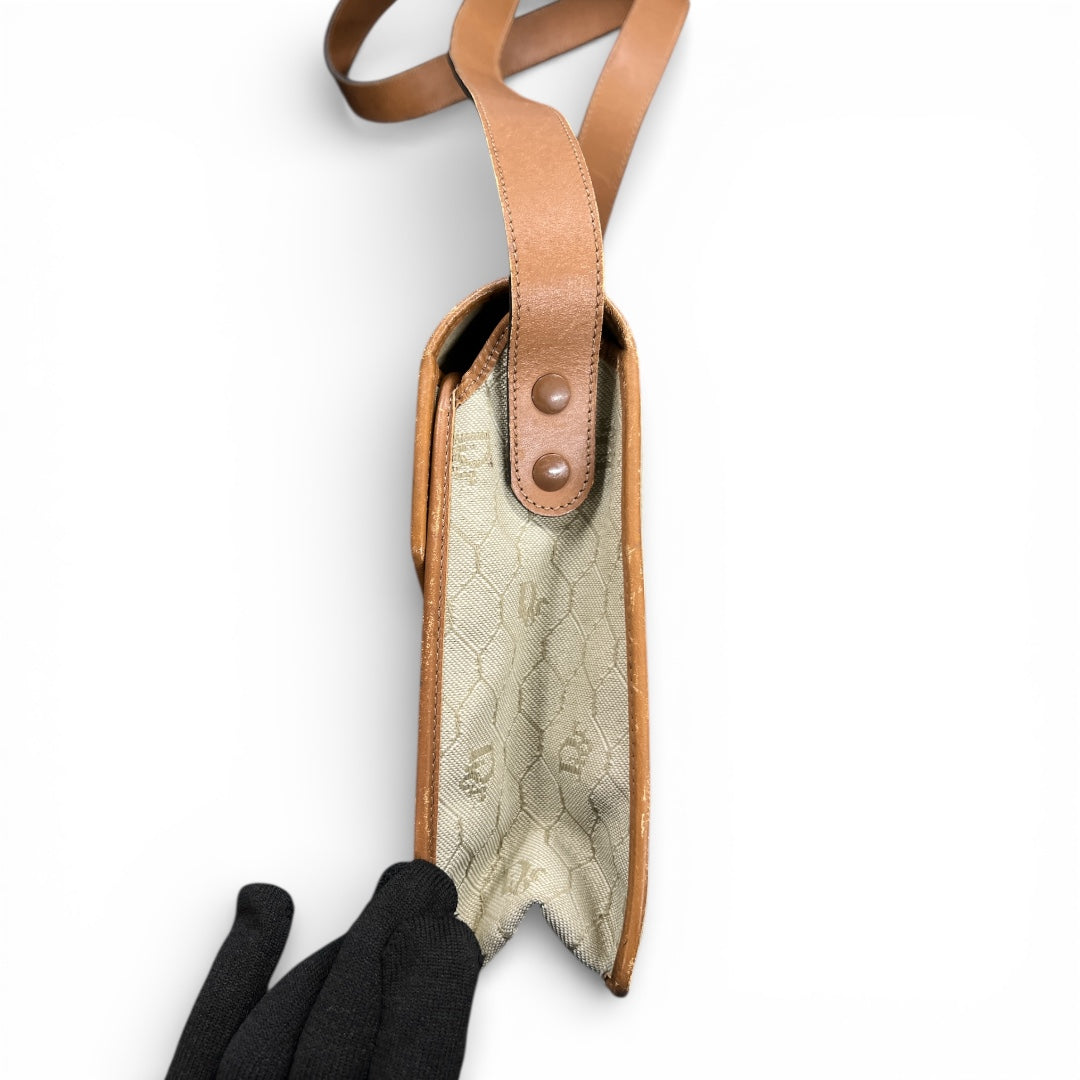 Christian Dior Honeycomb Messenger Bag Ch1402