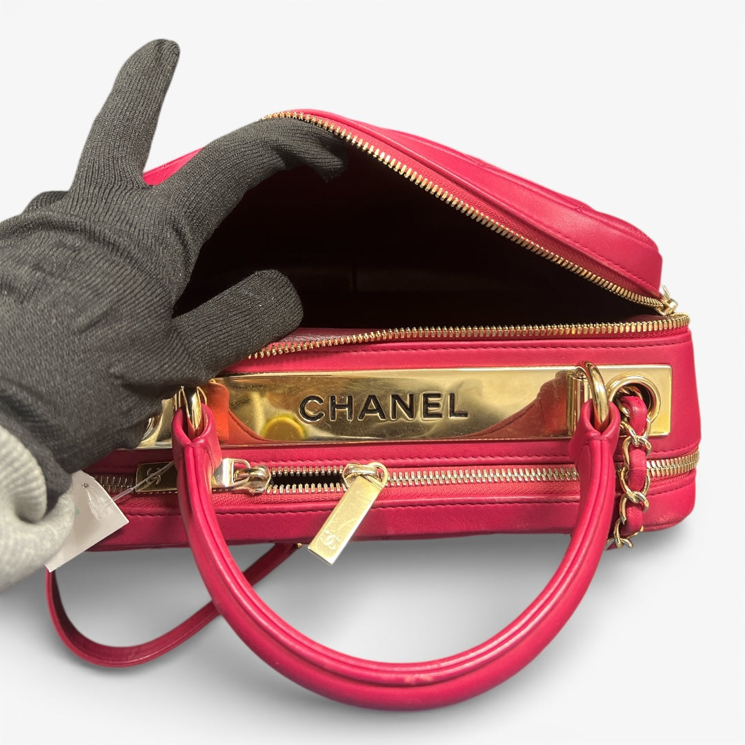 CHANEL Quilted Pink Shoulder Bag CH1907