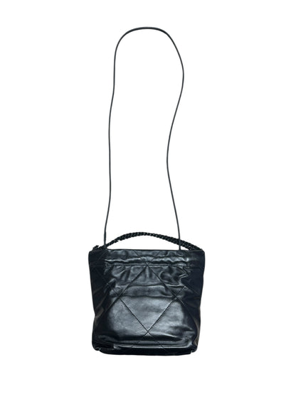 Chanel 22 Mini Leather Hobo Shoulder Bag Black CH2095