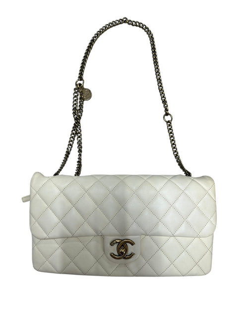 Chanel Quilted Leather Expandable Flap Bag Chain Shoulder Off-White CH2102