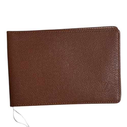 LOUIS VUITTON Taiga Leather Card Holder Brown LO2199