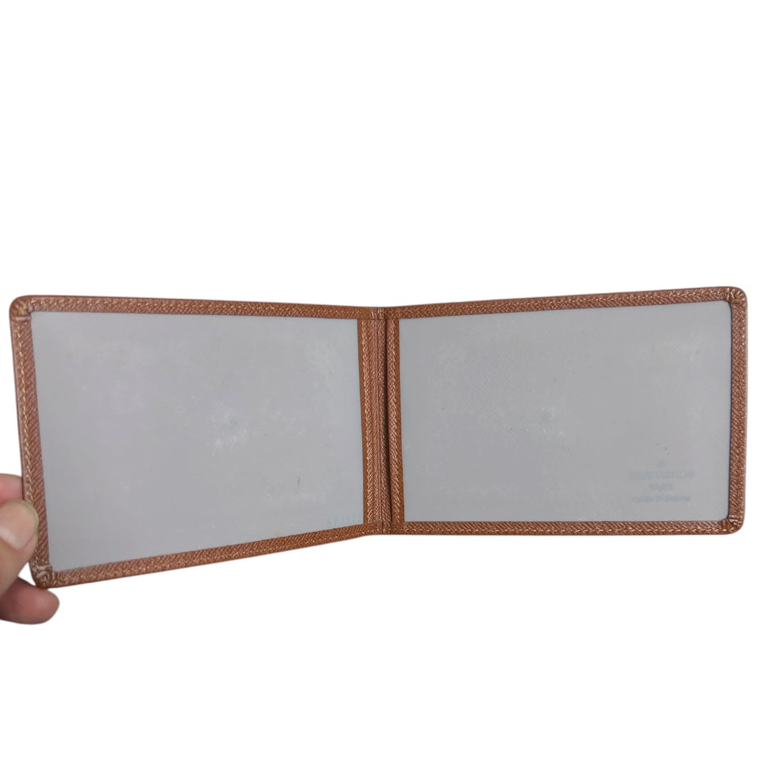 LOUIS VUITTON Taiga Leather Card Holder Brown LO2199