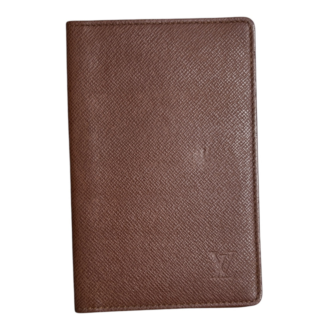 LOUIS VUITTON Taiga Leather Card Case Brown LO2203