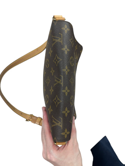 LOUIS VUITTON Monogram Musette Tango Shoulder Bag Brown Gold Hardware LO2262