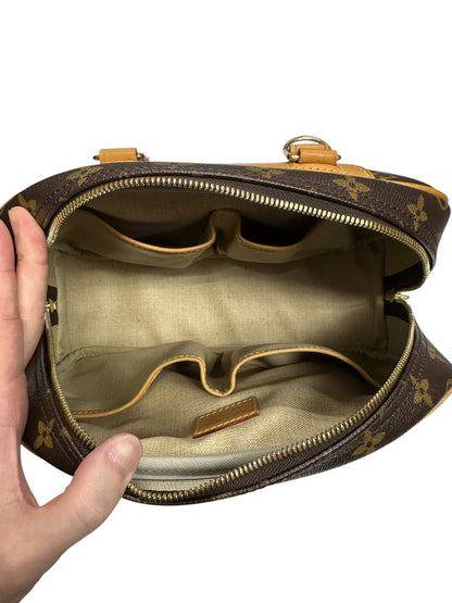 LOUIS VUITTON Monogram Alma PM Handbag Brown Gold Hardware LO2323