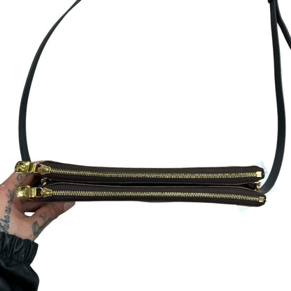 LOUIS VUITTON Monogram Reverse Double Zip Pochette Crossbody Pouch Brown Gold Hardware LO2340