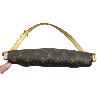 LOUIS VUITTON Monogram Musette Salsa Shoulder Bag Brown Gold Hardware LO2353