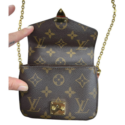 LOUIS VUITTON Monogram Pochette Metis Crossbody Bag Brown Gold Hardware LO2345