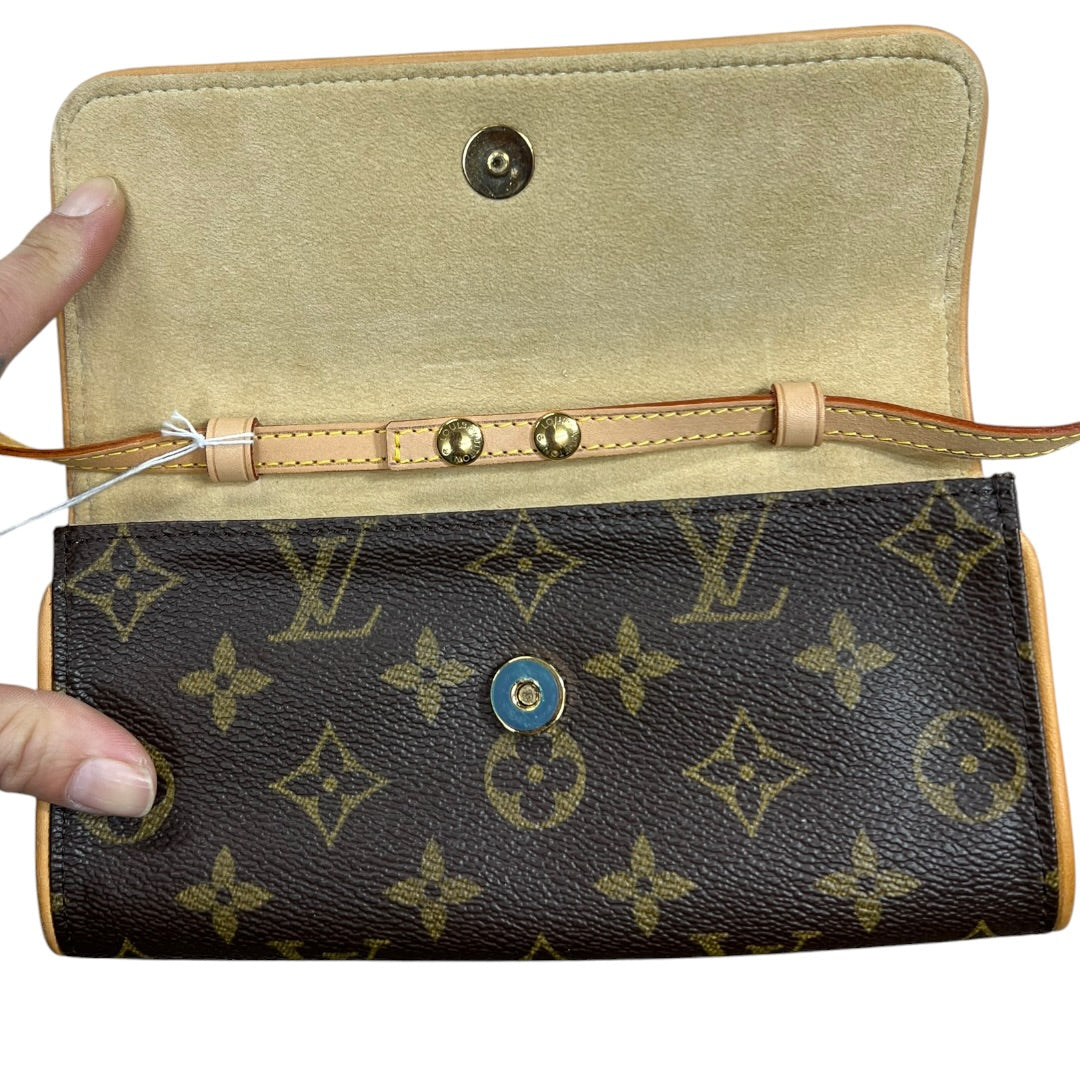 LOUIS VUITTON Monogram Pochette Florentine Waist Pouch Brown Gold Hardware LO2335