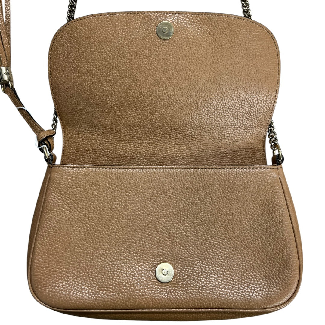 GUCCI Pebbled Leather Soho Chain Shoulder Bag Beige Gold Hardware Gu583