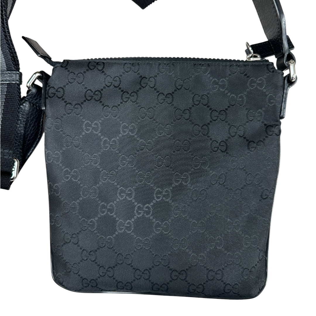 GUCCI GG Nylon Flat Messenger Crossbody Bag Black Silver Hardware GU594