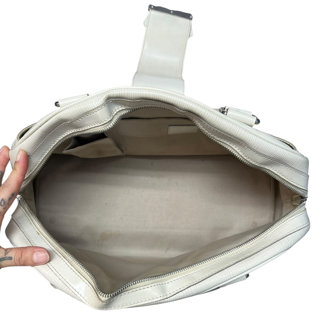 LOUIS VUITTON Epi Leather Montaigne GM Bowling Bag White Gold Hardware LO521