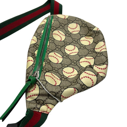 GUCCI GG Supreme Canvas GG Supreme Baseball Print Belt Bag Fanny Pack / Belt Bag Beige, Brown, Cream, Green, Red Silver-tone Hardware GU624