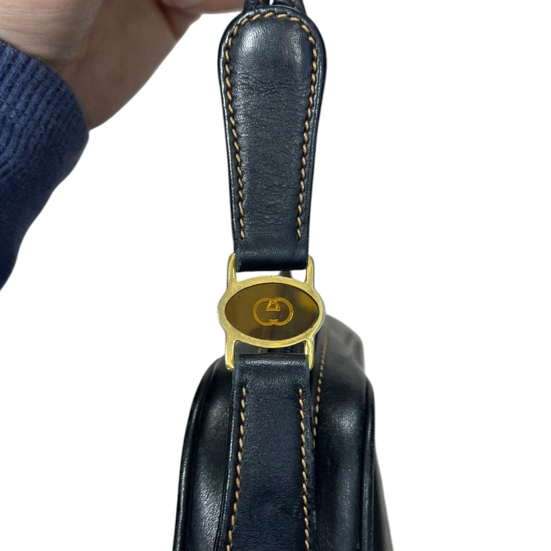 GUCCI Leather Vintage Braided Interlocking G Shoulder Bag Black Gold Hardware Gu655