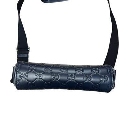 GUCCI GG Embossed Leather GG Embossed Messenger Bag Navy Blue Silver Hardware Gu651