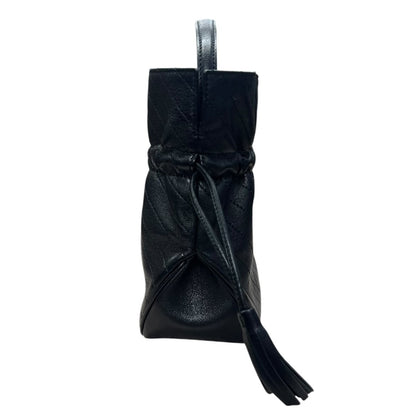 GUCCI Quilted Leather GG Marmont Matelassé Mini Bucket Bag Bucket Bag Black Silver Hardware GU631