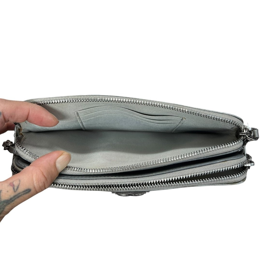 CHANEL Metallic Grained Calfskin Boy Chanel Wallet on Chain Shoulder Bag Metallic Silver Ruthenium Hardware CH2186