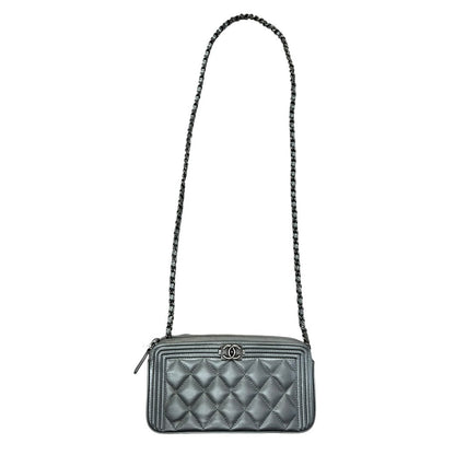 CHANEL Metallic Grained Calfskin Boy Chanel Wallet on Chain Shoulder Bag Metallic Silver Ruthenium Hardware CH2186