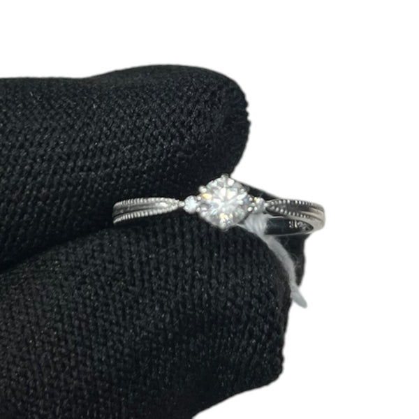 ACCESSORY Unbranded Platinum-toned, Diamond Ring Silver-toned, Near colorless (diamond) je14