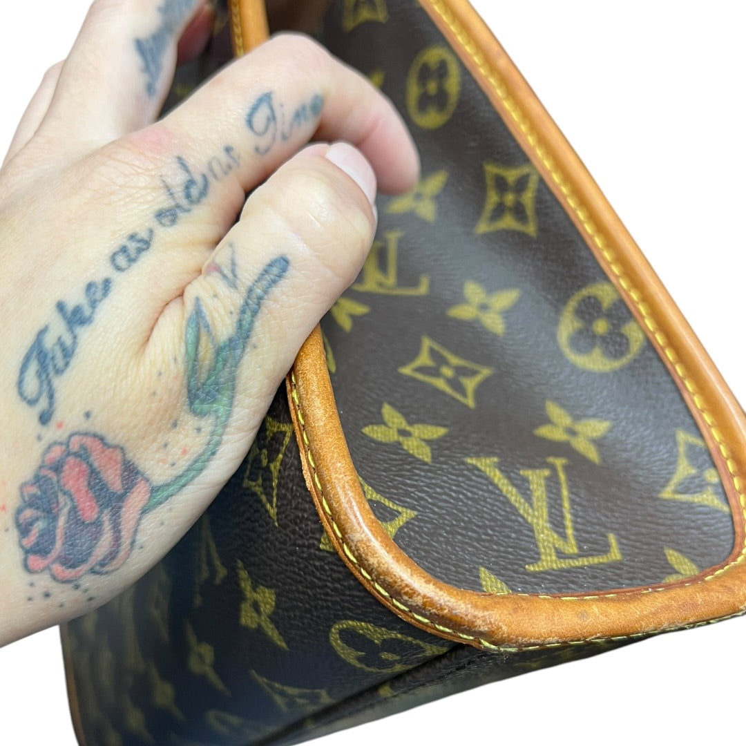 LOUIS VUITTON Monogram Canvas Monceau Handbag, Shoulder Bag Brown, Tan Gold Hardware LO2375