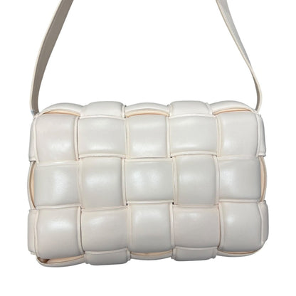 BOTTEGA VENETA Nappa Leather Padded Cassette Bag Shoulder Bag Chalk Gold Hardware BO31