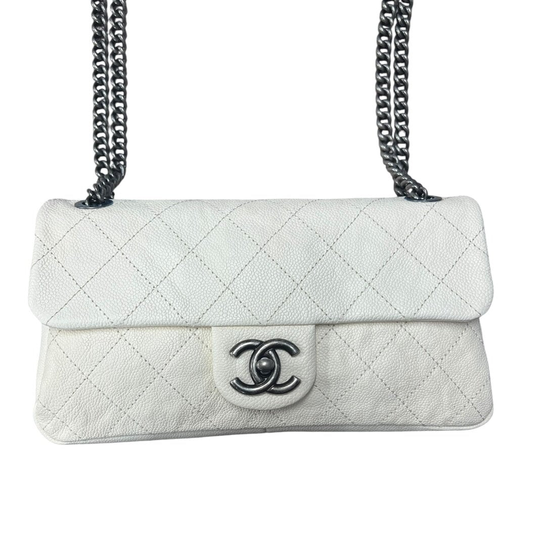 CHANEL Grained Calfskin Classic Flap Shoulder Bag White Gunmetal Hardware CH2217