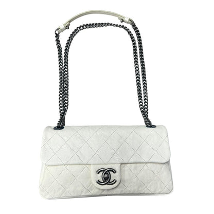 CHANEL Grained Calfskin Classic Flap Shoulder Bag White Gunmetal Hardware CH2217