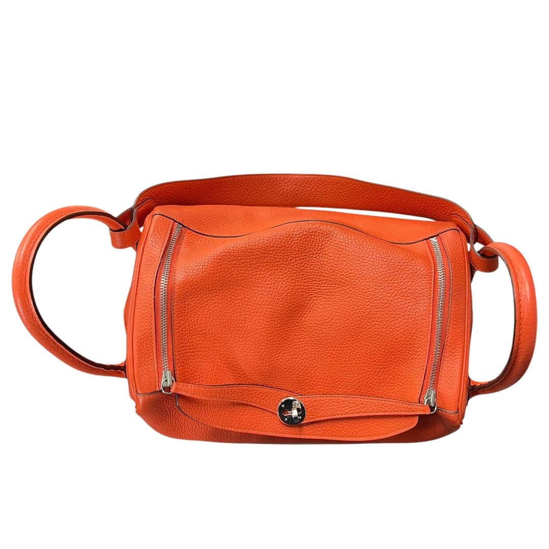 HERMES Clemence Lindy 30 Shoulder Bag Orange Silver Hardware HE479
