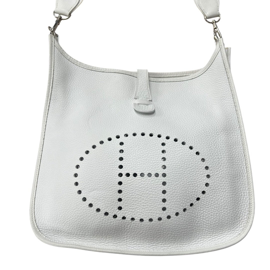 HERMES Clemence, Canvas Evelyne III PM Shoulder Bag White Silver Hardware HE477
