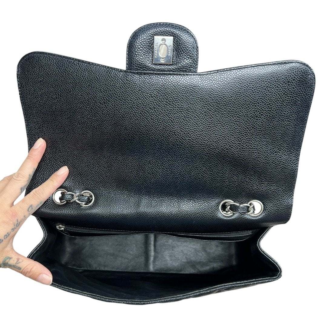CHANEL Caviar Classic Flap Shoulder Bag Black Silver Hardware CH2236