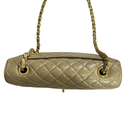 CHANEL Lambskin Classic Flap Bag Shoulder Bag Beige Gold Hardware CH2231