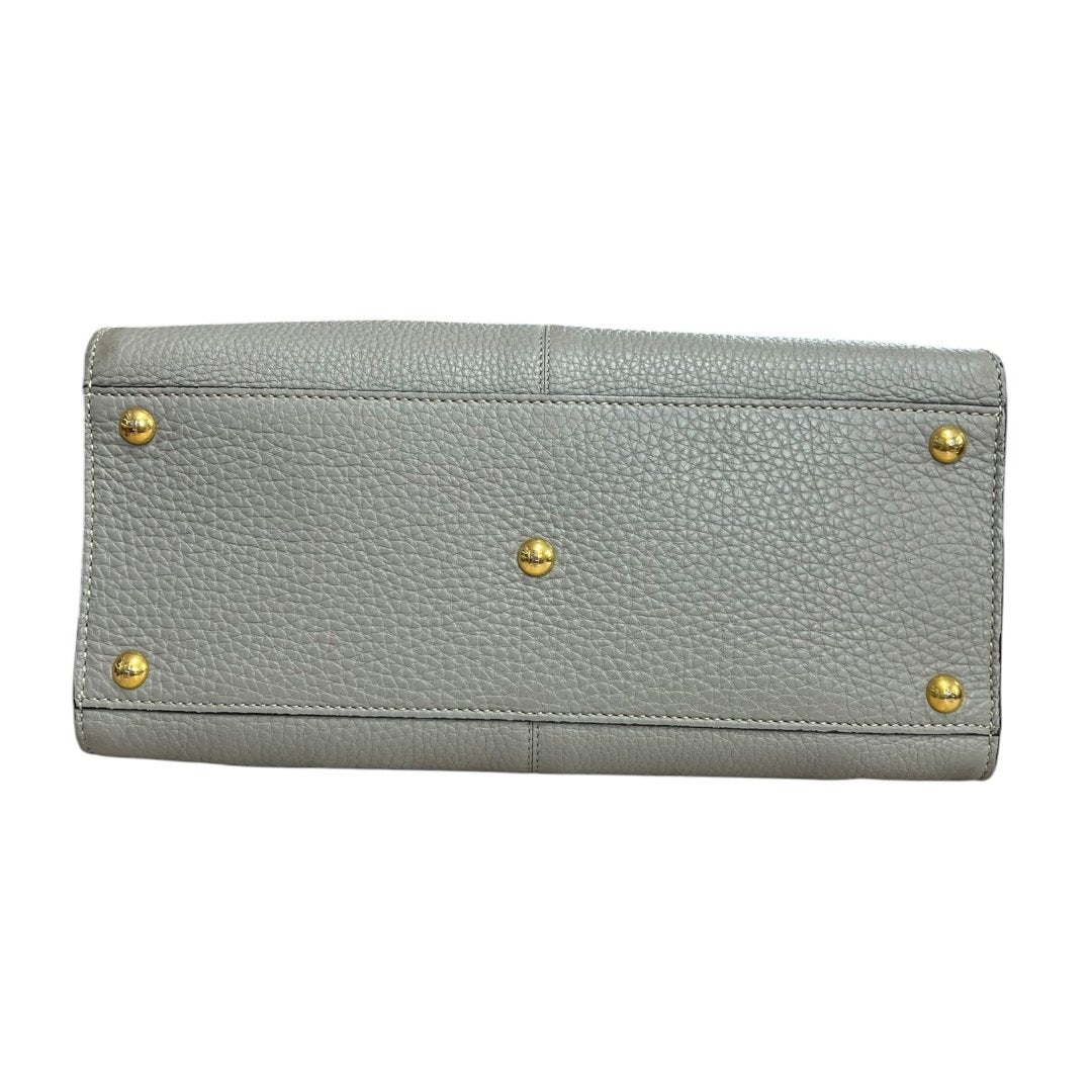 FENDI Grained Leather Peekaboo Essentially Handbag Gray Gold Hardware FE397