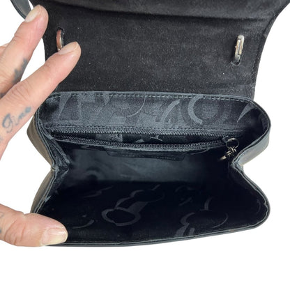 SALVATORE FERRAGAMO Leather Gancini Flap Shoulder Bag Shoulder Bag Black Silver Hardware TK57