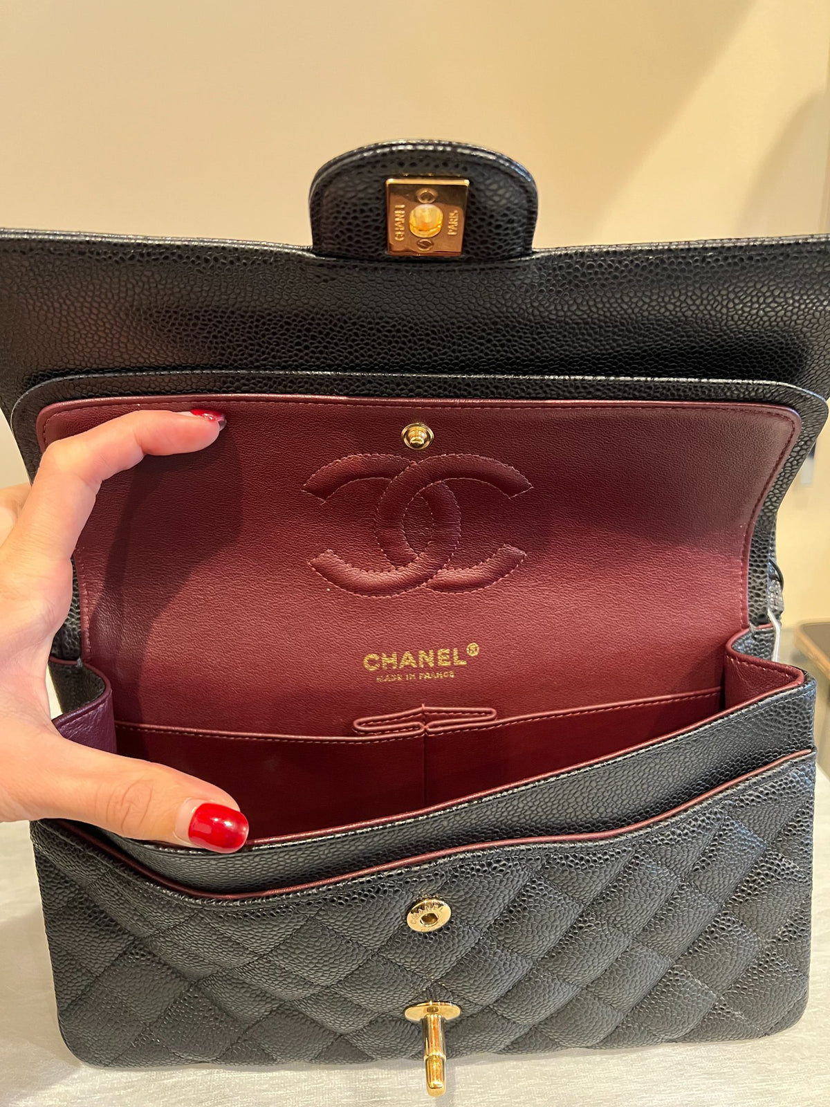 CHANEL Caviar Leather Classic Flap Shoulder Bag Black Gold Hardware Ch2266