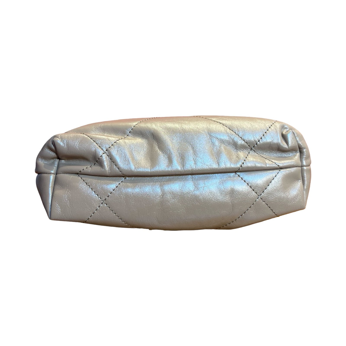 CHANEL Calfskin Chanel 22 Shoulder Bag Beige Gold Hardware Ch2278