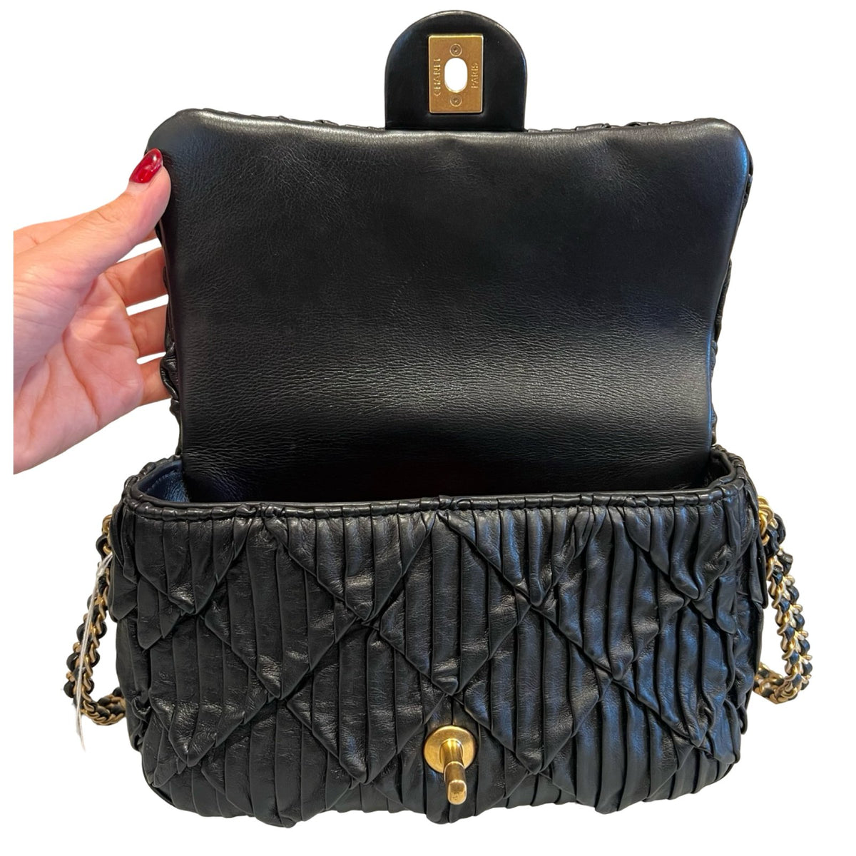 CHANEL Lambskin Pleated Flap Bag Shoulder Bag Black Gold Hardware Ch2284