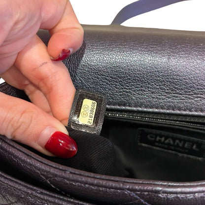CHANEL Caviar Leather Classic Flap Shoulder Bag Iridescent Metallic Purple Iridescent Hardware Ch2291