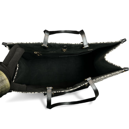 LOUIS VUITTON Monogram Jacquard Tote Bag LO2146