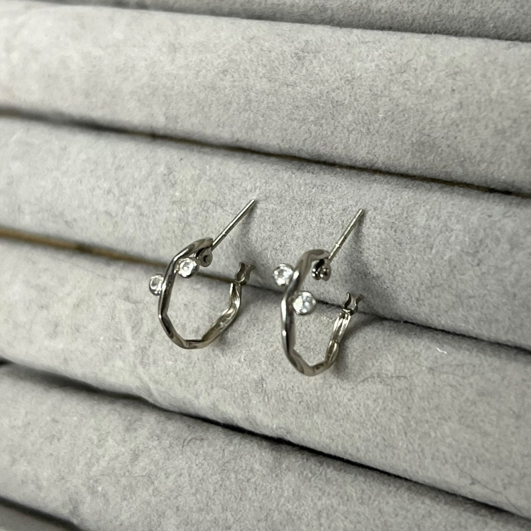 UNBRANDED Accessory 14K White Gold Hoop Earrings Silver White Gold Hardware je35