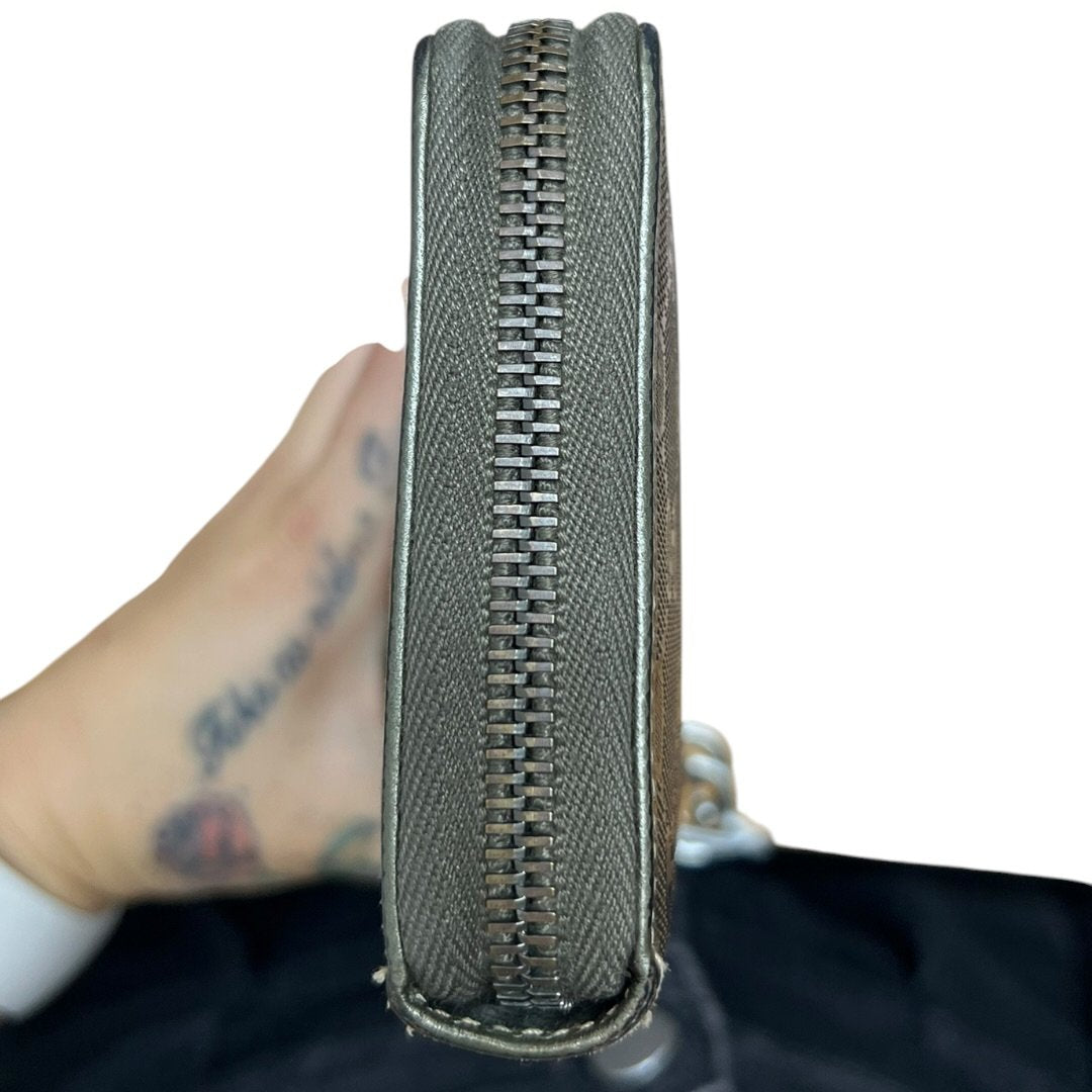 GUCCI GG Monogram Canvas GG Monogram Zip Around Wallet Wallet Metallic Grey Silver Hardware GU558