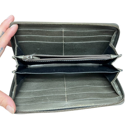GUCCI GG Monogram Canvas GG Monogram Zip Around Wallet Wallet Metallic Grey Silver Hardware GU558