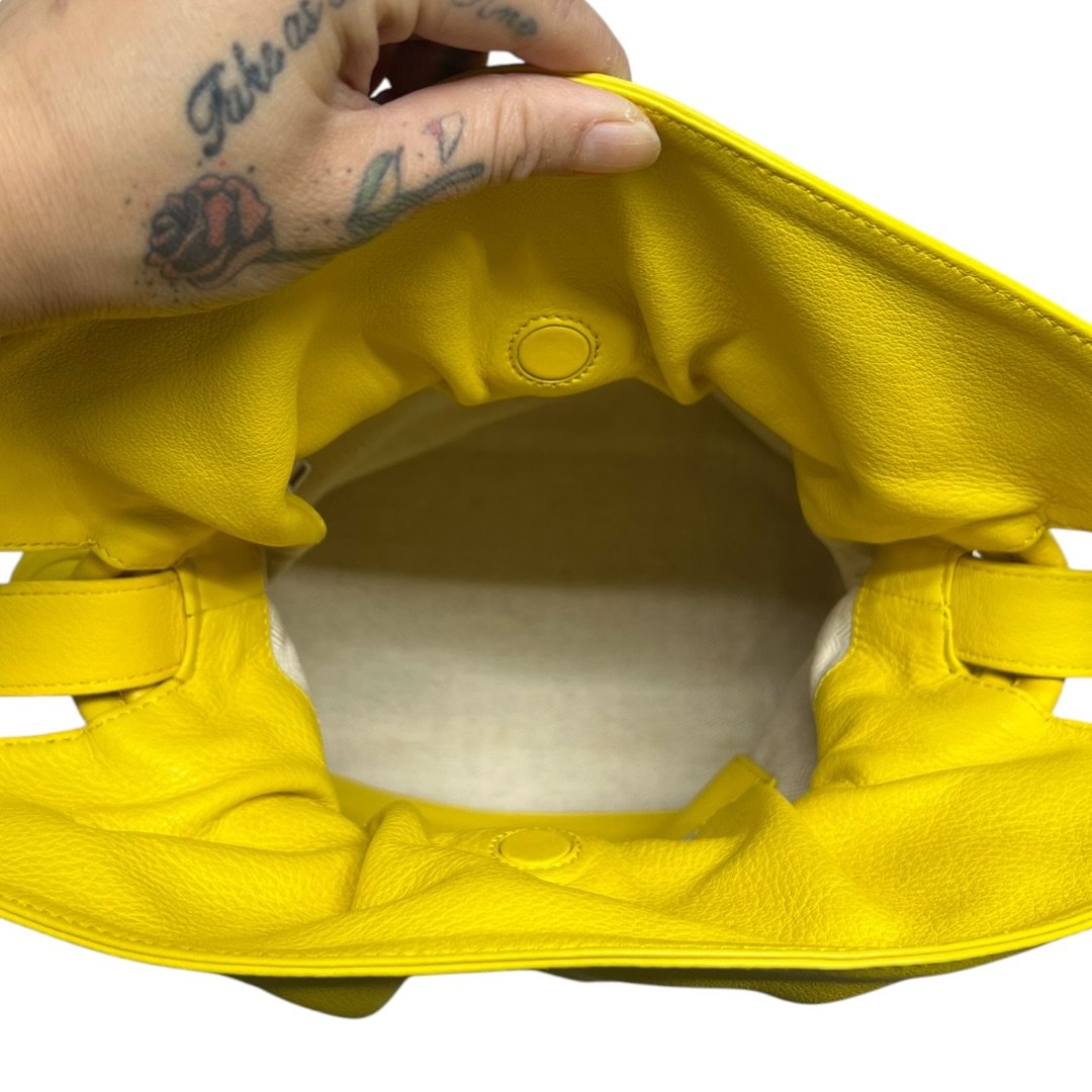 LOEWE Grained Calfskin Flamenco Shoulder Bag Yellow No visible hardware TK36