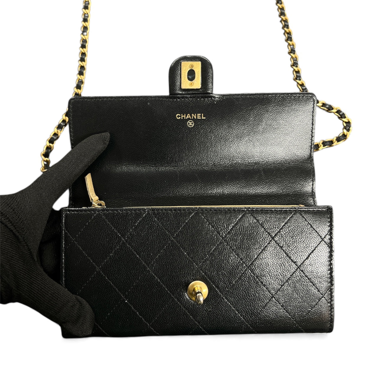 CHANEL Matelassé Chain Wallet Shoulder Bag CH2034