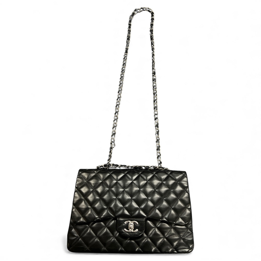 CHANEL Matelassé Classic Chain Shoulder Bag CH2028