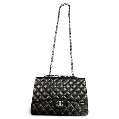 CHANEL Matelassé Classic Chain Shoulder Bag CH2028