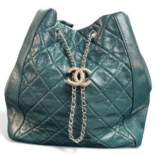 CHANEL Matelasse Drawstring Handbag CH1994