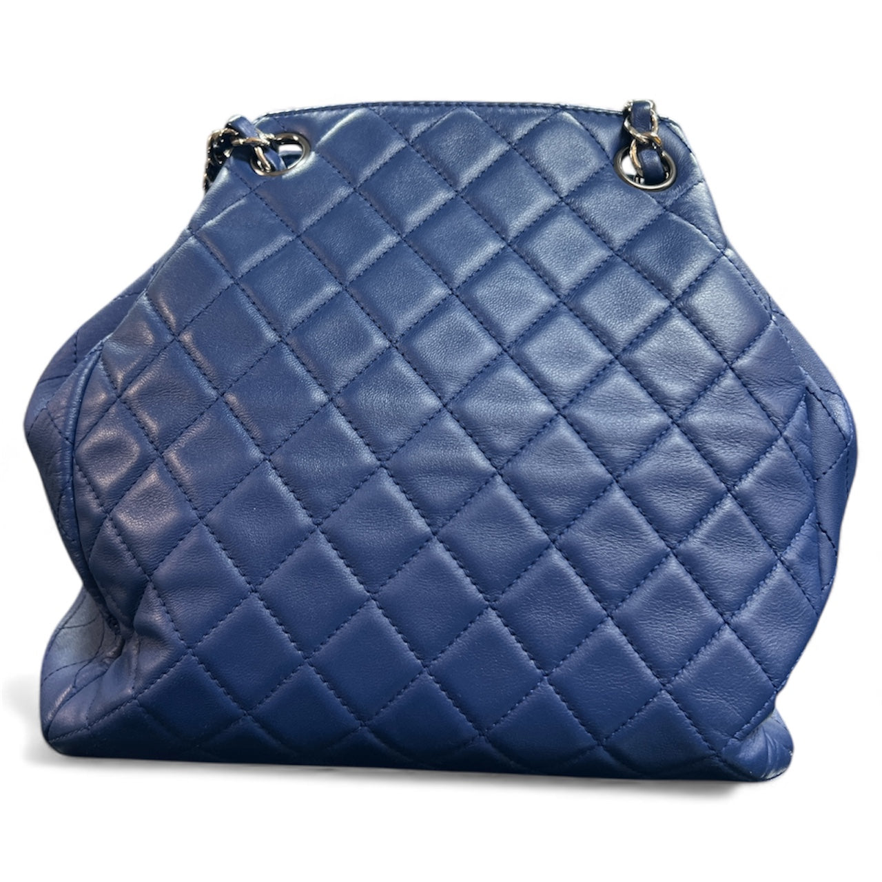 CHANEL Matelasse Shoulder Bag CH1987