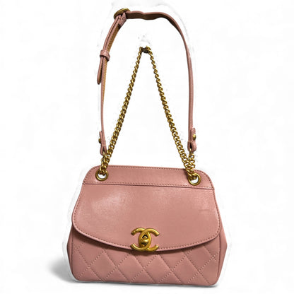 CHANEL Mini Matelasse Chain Shoulder Bag CH198